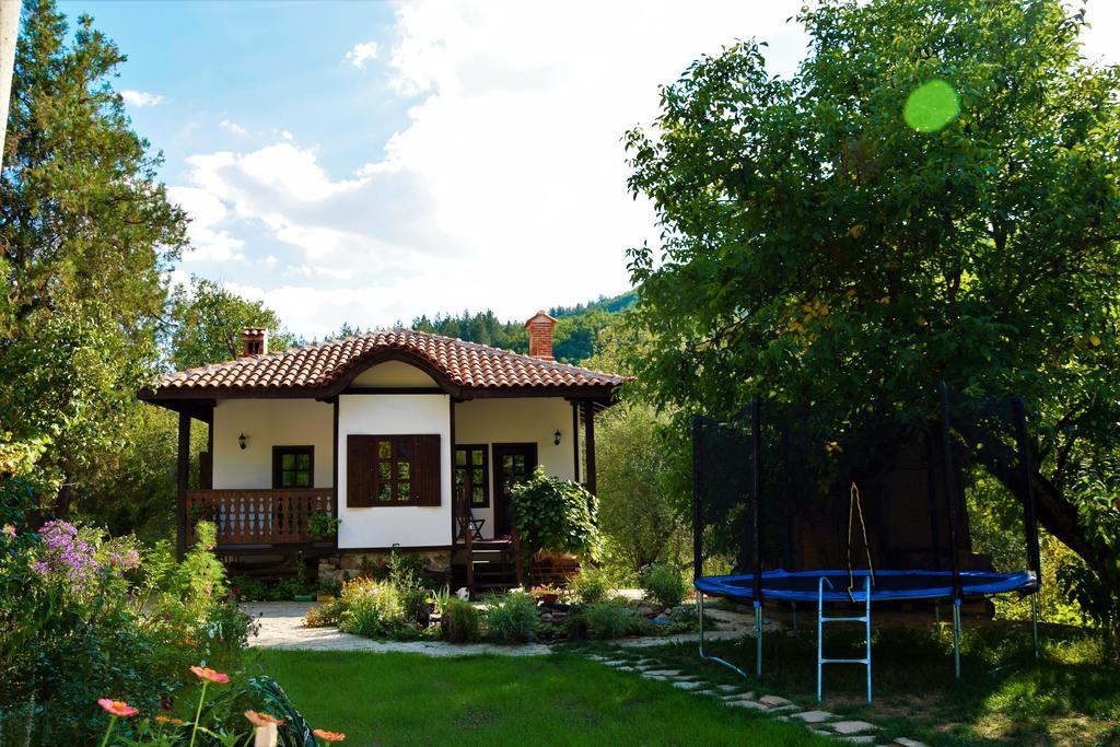 Golden Horn Guest House Iskrets Exterior photo