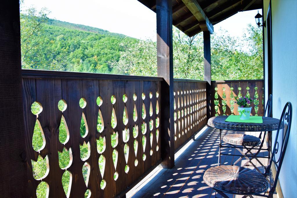 Golden Horn Guest House Iskrets Exterior photo